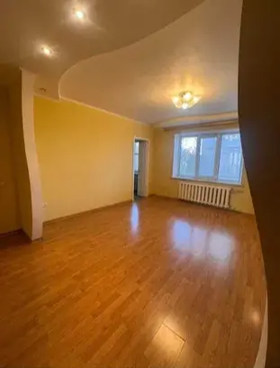Продаж 3-кімнатної квартири